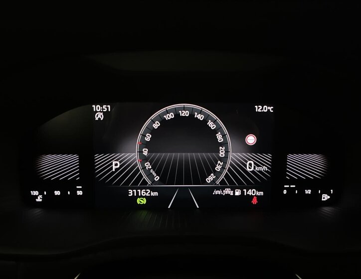 Škoda Karoq SUV 1,5 l 110 kw