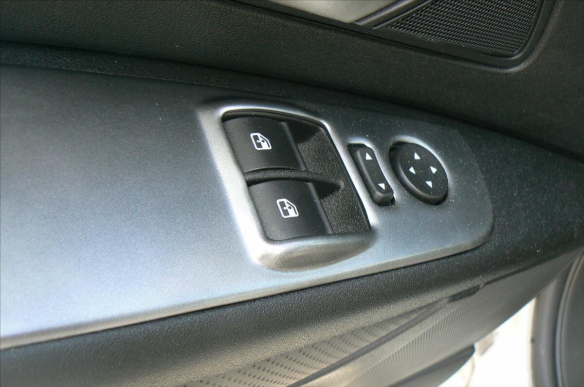 Fiat Grande Punto Hatchback 1,4 l 114 kw