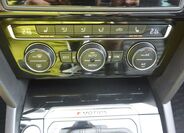 Volkswagen Passat 25