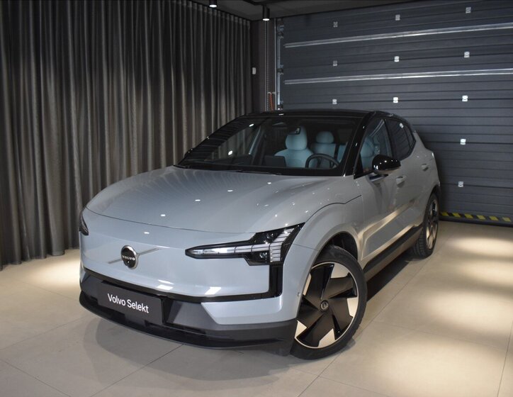 Volvo EX30 SUV / Terénní 0,0 315 kw