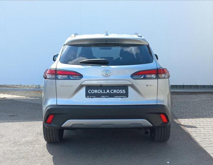 Toyota Corolla Cross SUV / Terénní 2,0 l 112 kw