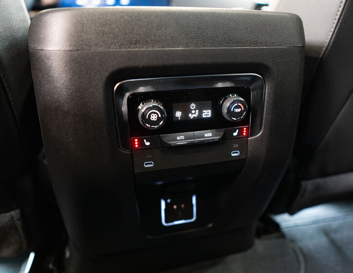 Chevrolet Tahoe SUV / Terénní 6,2 l 313 kw
