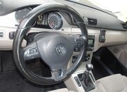 Volkswagen Passat Kombi 2,0 l 103 kw