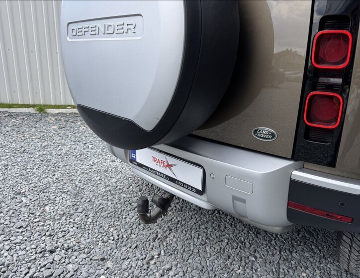 Land Rover Defender SUV / Terénní 3,0 l 221 kw