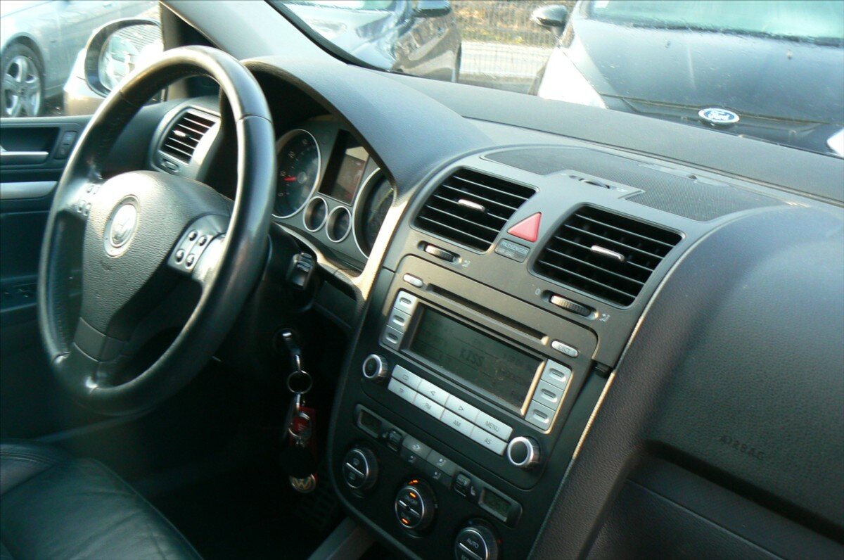 Volkswagen Golf Hatchback 1,4 l 59 kw