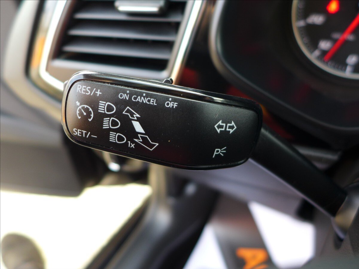 Seat Leon Hatchback 1,4 l 90 kw