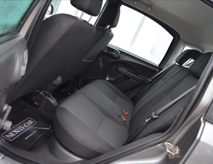 Fiat Panda Kombi 1,2 l 51 kw