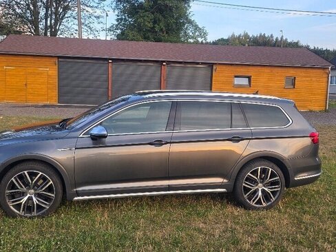 Volkswagen Passat Kombi 2,0 l 176 kw