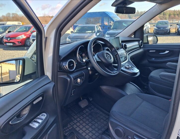 Mercedes-Benz Třídy V Kombi 2,1 l 120 kw