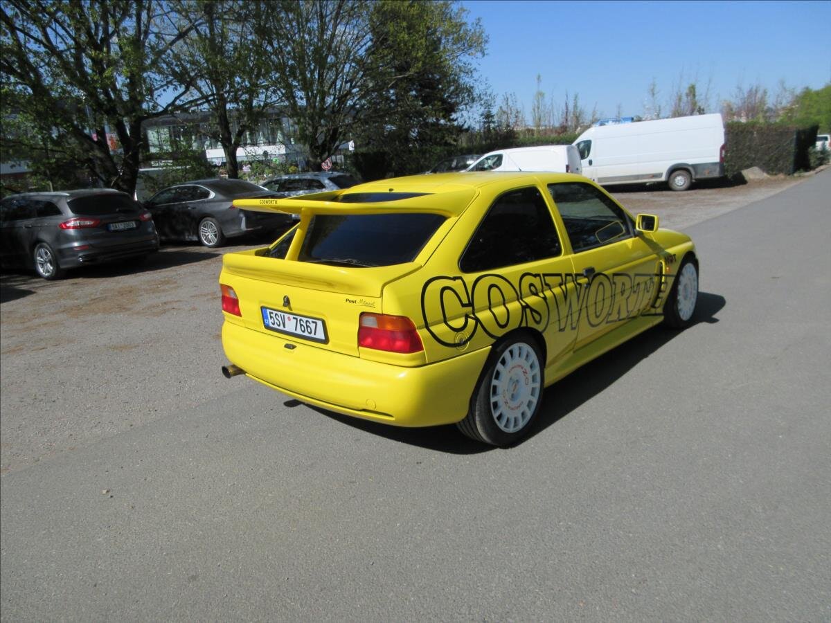Ford Escort Hatchback 2,0 l 235 kw