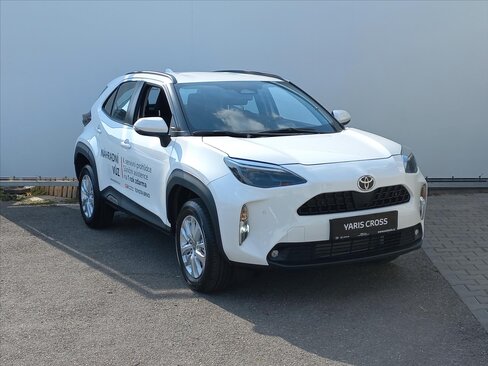 Toyota Yaris Cross CUV 1,5 l 68 kw
