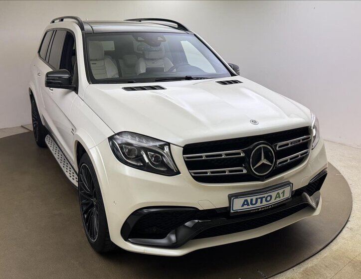 Mercedes-Benz GLS SUV / Terénní 5,5 l 430 kw