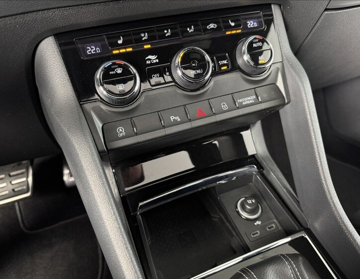 Škoda Karoq SUV / Terénní 2,0 l 85 kw