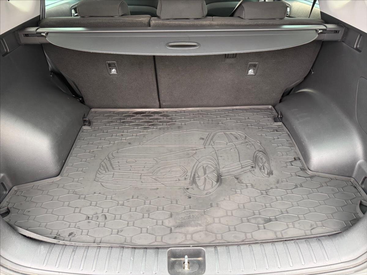 Hyundai Tucson SUV 1,6 l 100 kw