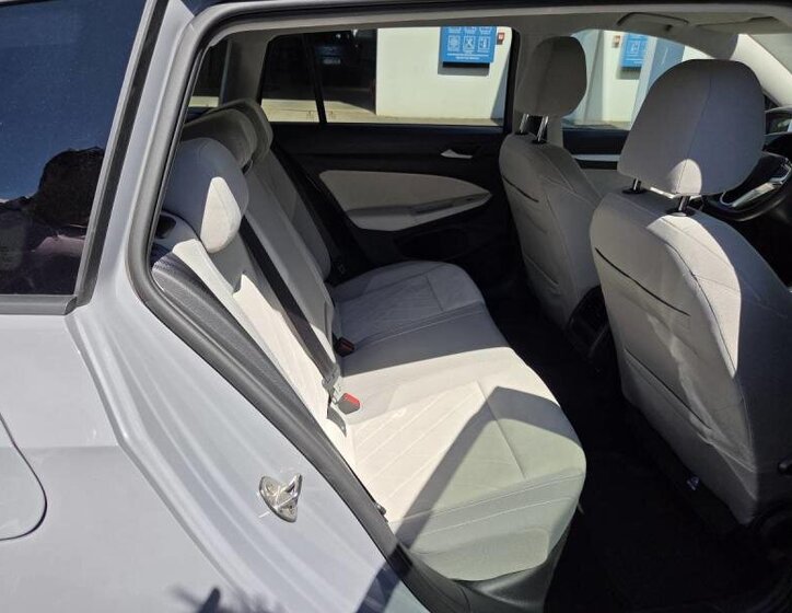 Volkswagen Golf Kombi 2,0 l 85 kw