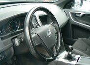 Volvo XC60 SUV 2,4 l 120 kw
