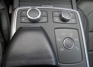 Mercedes-Benz GL SUV / Terénní 4,7 l 320 kw