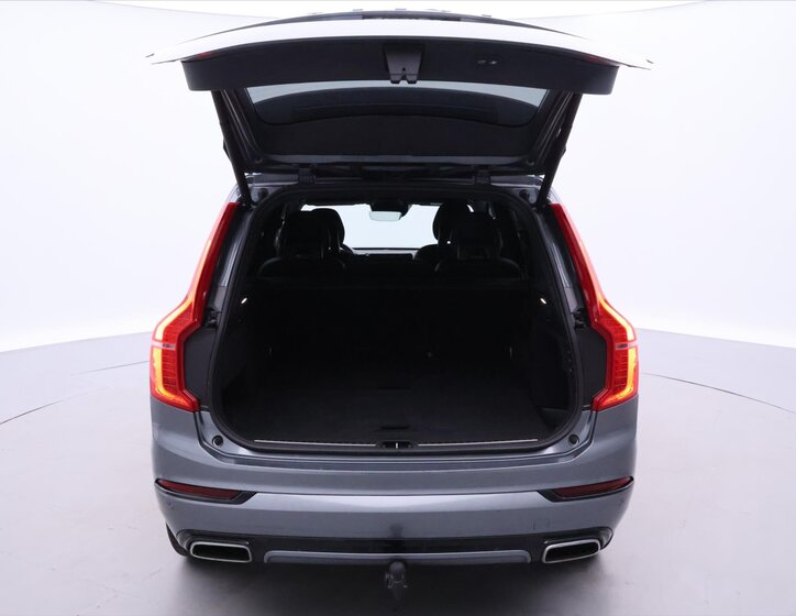 Volvo XC90 SUV / Terénní 2,0 l 173 kw