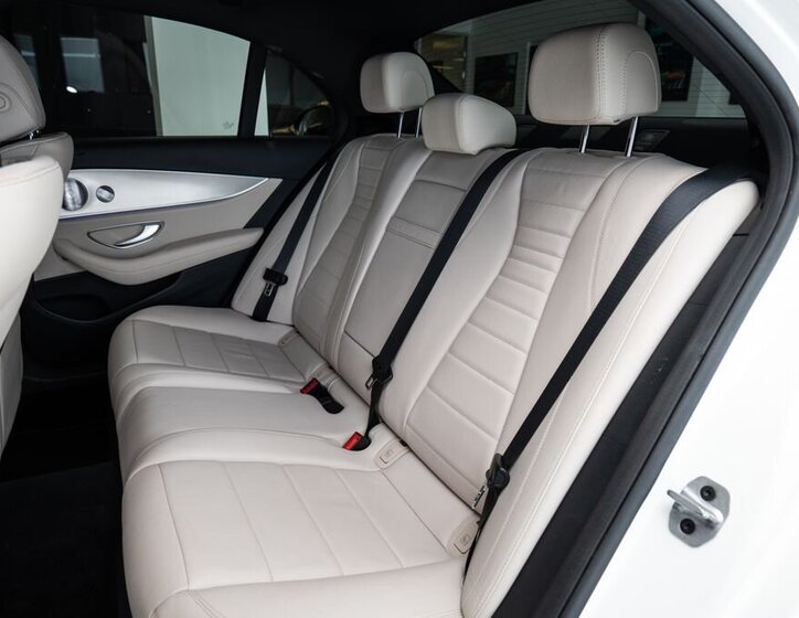 Mercedes-Benz Třídy E Sedan / Limuzína 2,0 l 145 kw