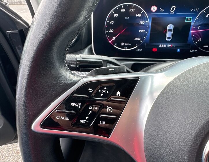 Mercedes-Benz Třídy C Sedan / Limuzína 2,0 l 147 kw