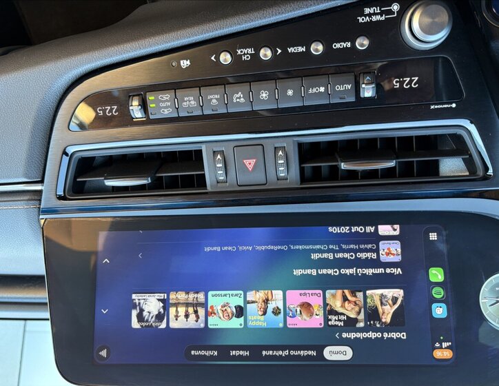 Lexus ES 300h Sedan / Limuzína 2,5 l 131 kw