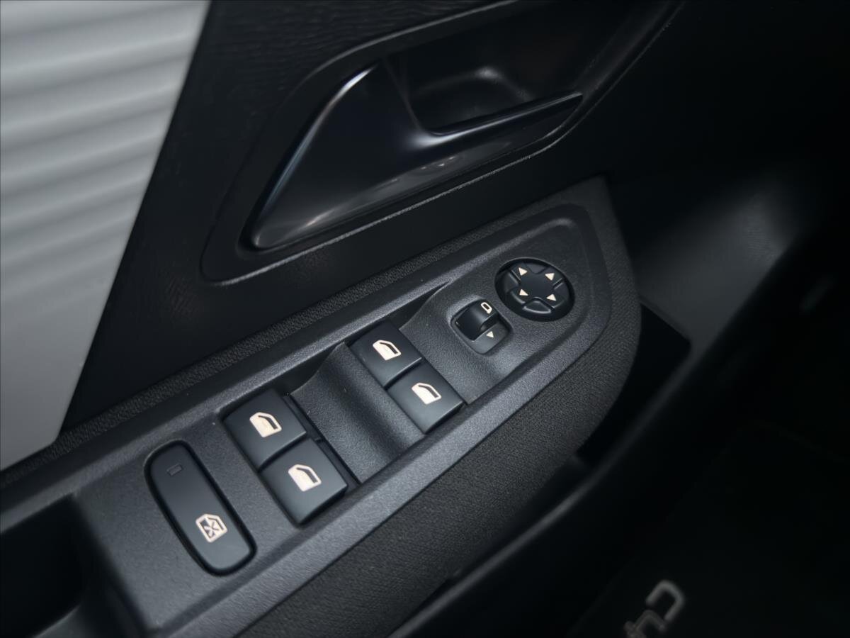 Citroën C4 Hatchback 1,2 l 96 kw