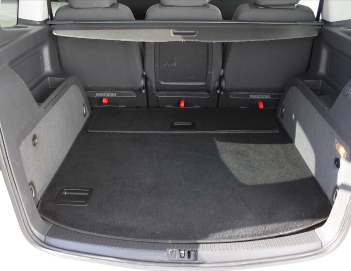 Volkswagen Touran 12