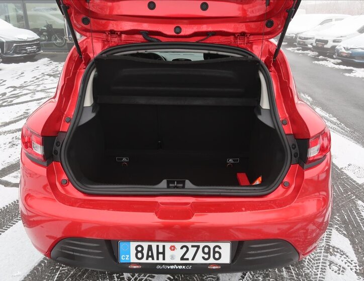 Renault Clio Hatchback 898,0 56 kw