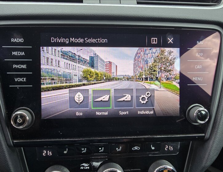 Škoda Octavia Sedan / Limuzína 2,0 l 135 kw