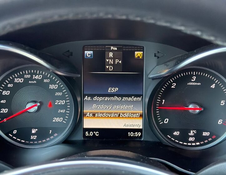 Mercedes-Benz Třídy C Kupé 2,1 l 150 kw