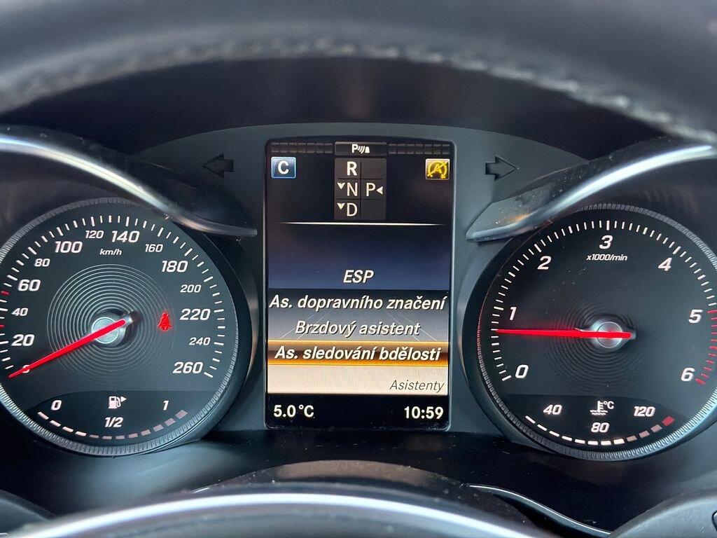 Mercedes-Benz Třídy C Kupé 2,1 l 150 kw