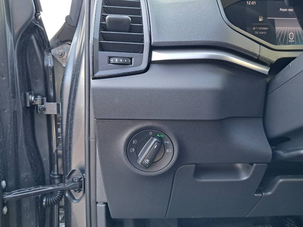 Škoda Karoq SUV / Terénní 1,5 l 110 kw