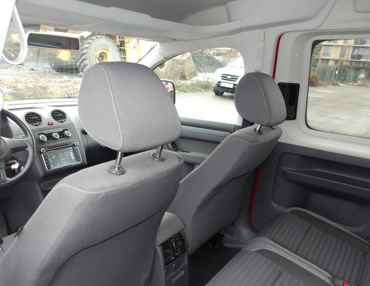 Volkswagen Caddy Skříň 1,6 l 75 kw