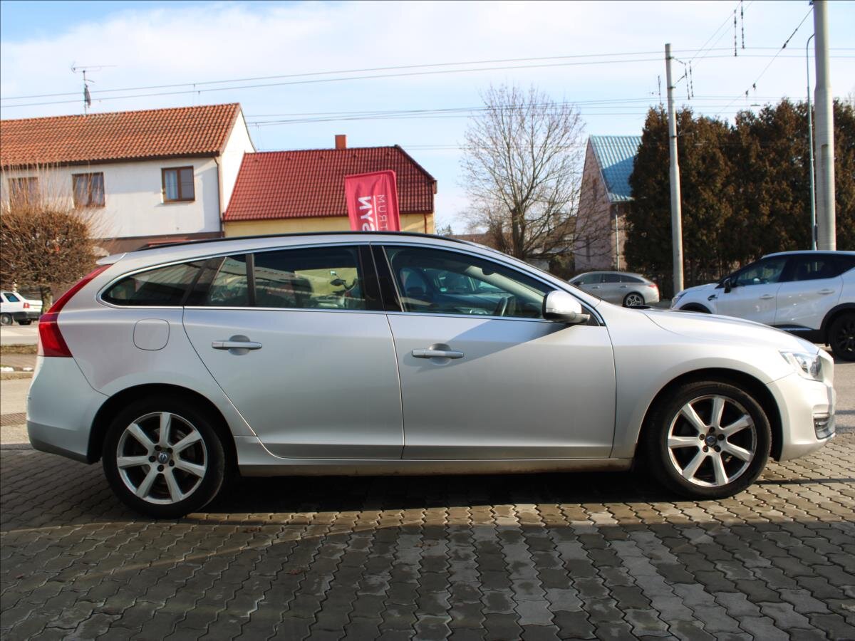 Volvo V60 Kombi 2,0 l 110 kw