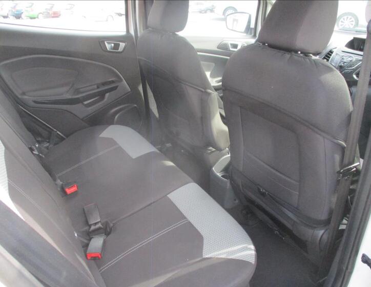 Ford EcoSport 11