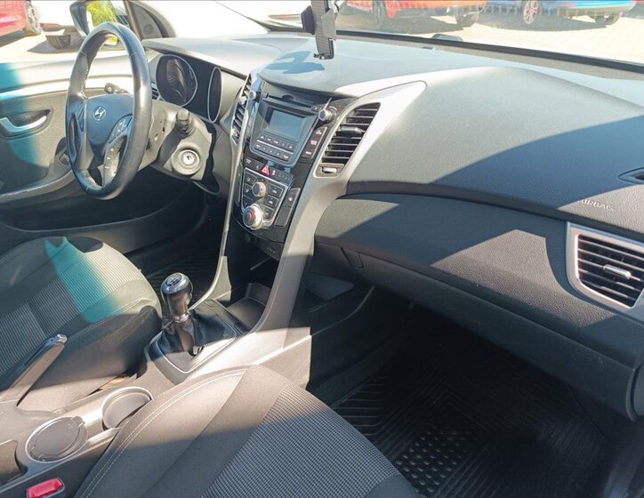 Hyundai i30 Kombi 1,6 l 88 kw