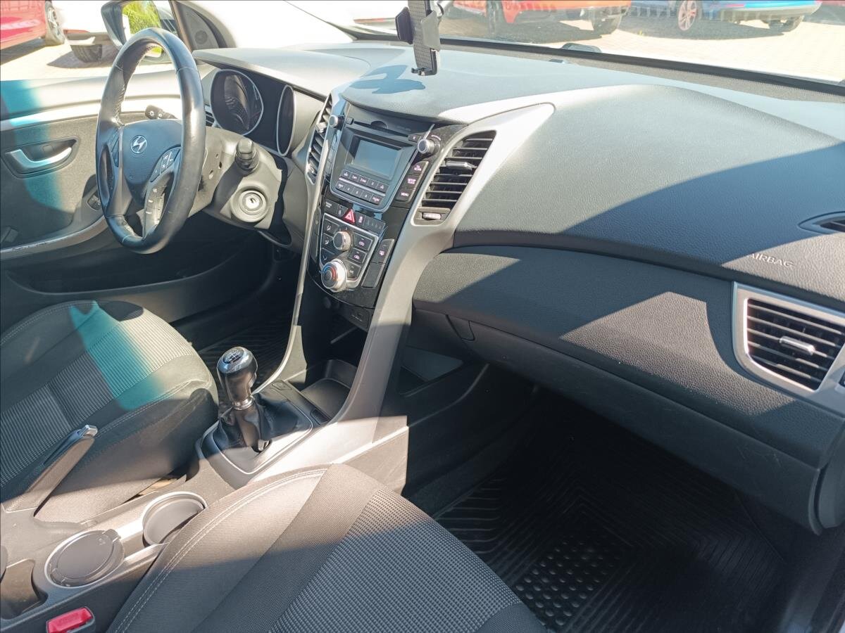 Hyundai i30 Kombi 1,6 l 88 kw