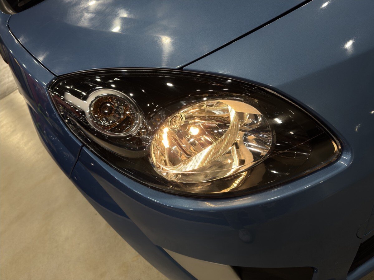 Renault Twingo Hatchback 1,1 l 55 kw