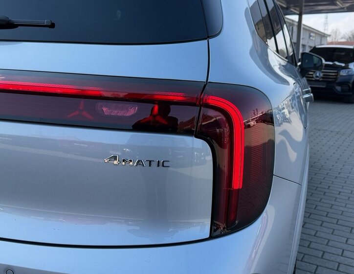 Mercedes-Benz GLB Kombi 0,0 260 kw