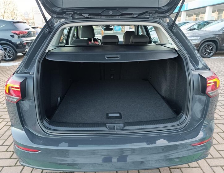 Volkswagen Golf Kombi 1,5 l 96 kw