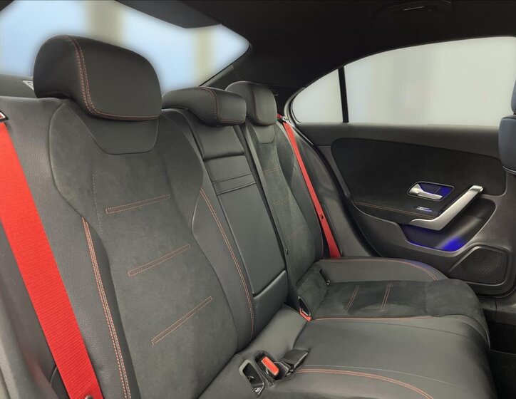 Mercedes-Benz Třídy A Sedan 2,0 l 225 kw