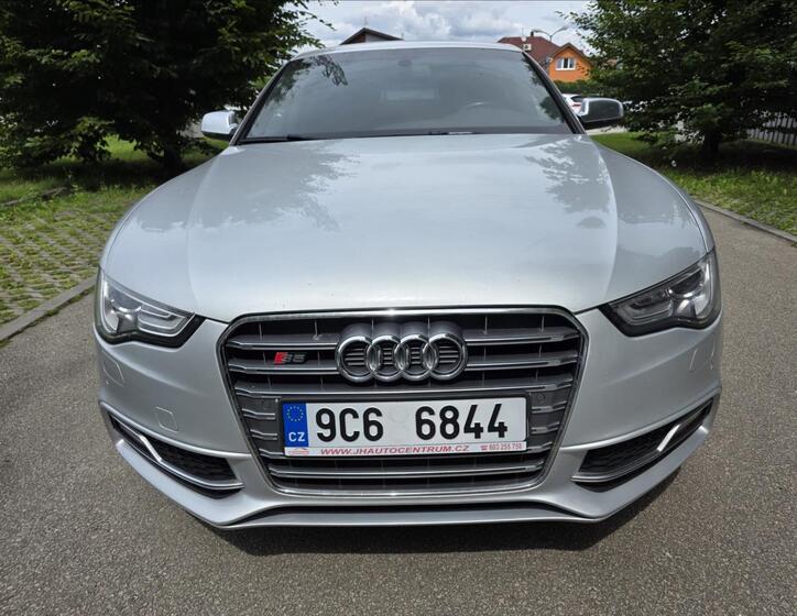 Audi S5 2