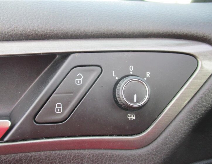 Volkswagen Golf Hatchback 1,2 l 77 kw