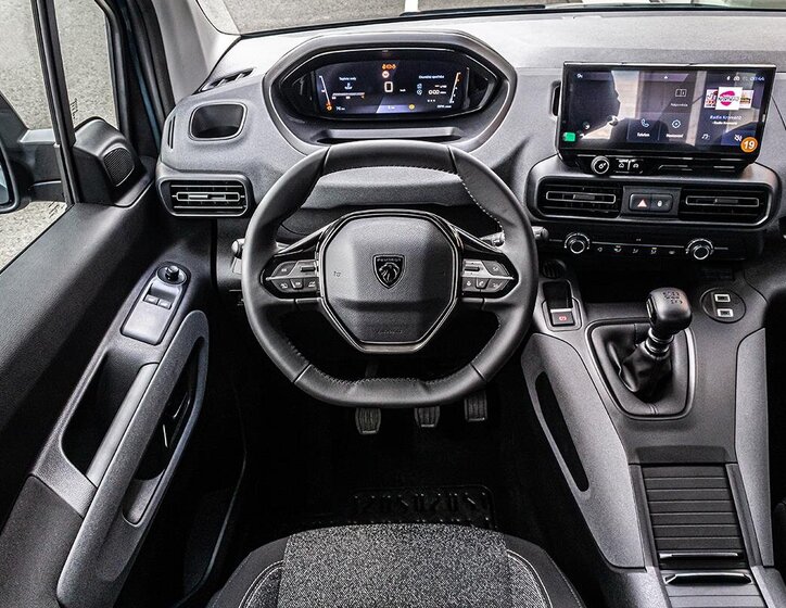 Peugeot Rifter MPV 1,5 l 96 kw