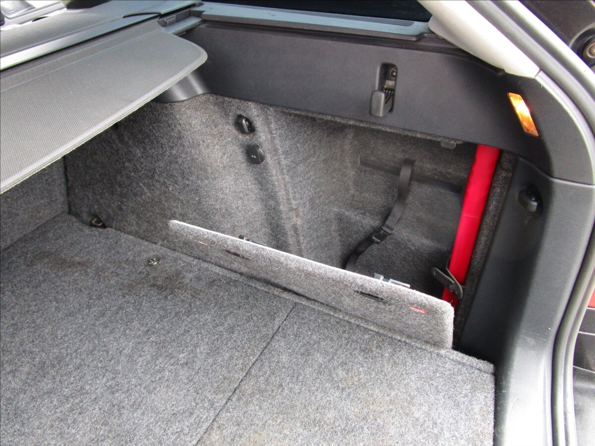 Škoda Octavia Kombi 2,0 l 103 kw