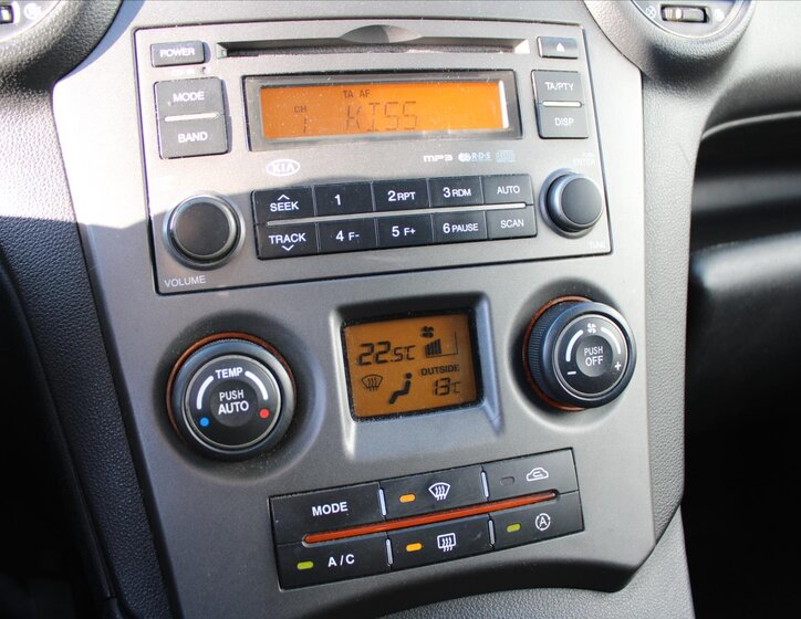 KIA Carens MPV 2,0 l 100 kw