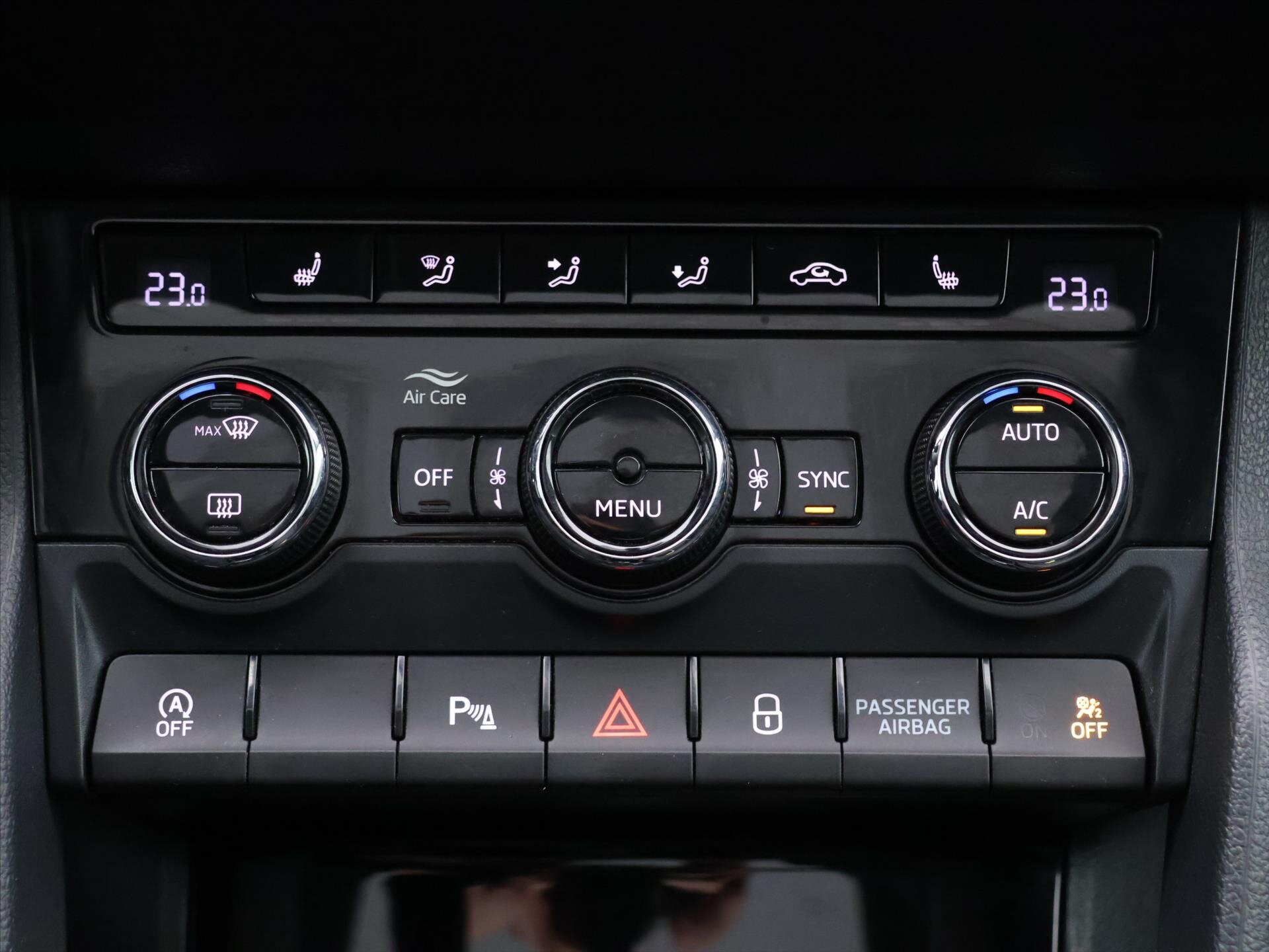 Škoda Karoq SUV / Terénní 999,0 85 kw