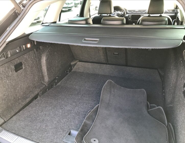 Škoda Superb Kombi 2,0 l 140 kw