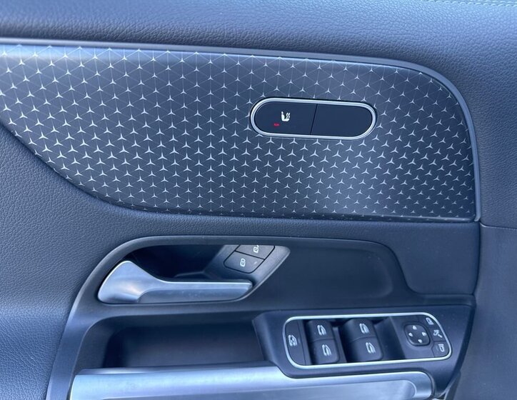 Mercedes-Benz EQB SUV / Terénní 0,0 140 kw