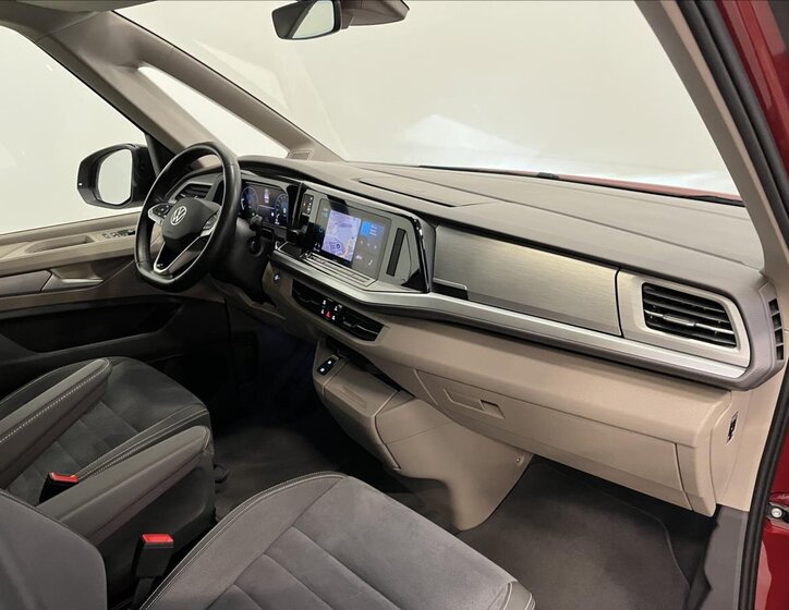 Volkswagen Multivan 22